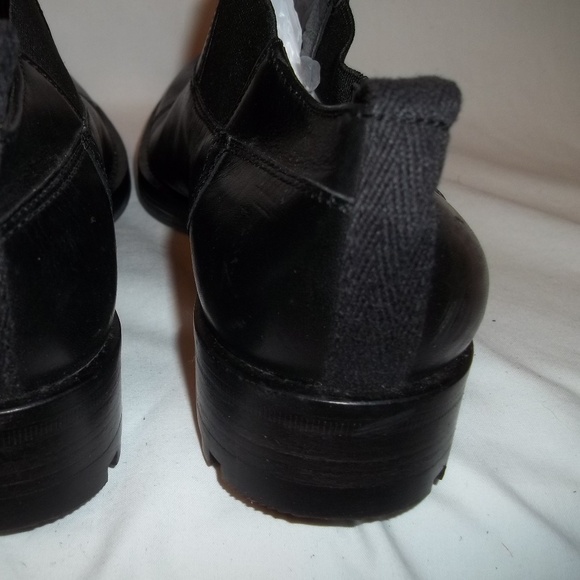 MIU MIU Black Leather Ankle Shootie Slip-On Shoes - Picture 4 of 8